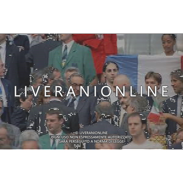 Neg- RETROSPETTIVA FRANCO CARRARO DIRIGENTE SPORTIVO E POLITICO NELLA FOTO FRANCO CARRARO PRESIDENTE FEDERCALCIO SUGLI SPALTI AI MONDIALI DI FRANCIA NELL\'ANNO 1998 AG ALDO LIVERANI SAS  