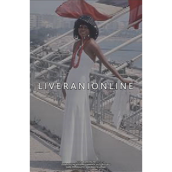 COL-RETROSPETTIVA DIANA ROSS CANTANTE NELLA FOTO DIANA ROSS A CANNES NELL\'ANNO 1973 AG ALDO LIVERANI SAS