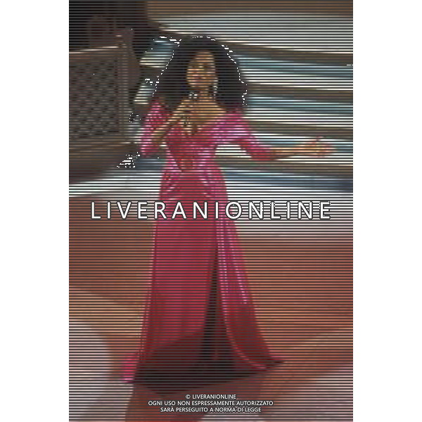 DIAP-RETROSPETTIVA DIANA ROSS CANTANTE NELLA FOTO DIANA ROSS OSPITE AL FESTIVAL DI SANREMO NELL\'ANNO 1993 AG ALDO LIVERANI SAS