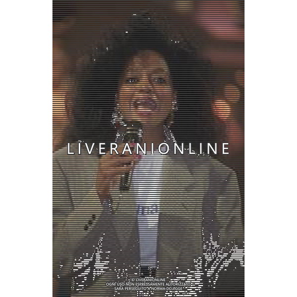 DIAP-RETROSPETTIVA DIANA ROSS CANTANTE NELLA FOTO DIANA ROSS NELL\'ANNO 1996 AG ALDO LIVERANI SAS 