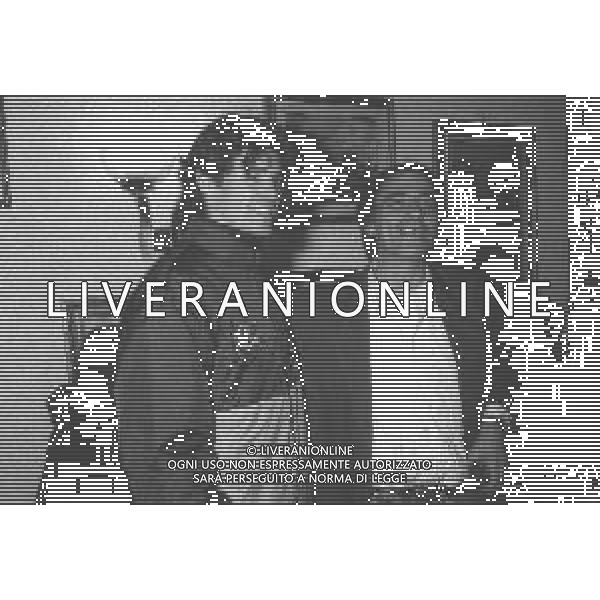 NEG-RETROSPETTIVA ROBERTO VECCHIONI CANTANTE NELLA FOTO ROBERTO VECCHIONI CON ALESSANDRO BIANCHI NELL\'ANNO 1990-1991 AD APPIANO GENTILE IN VISITA AL RITIRO INTER AG ALDO LIVERANI SAS  