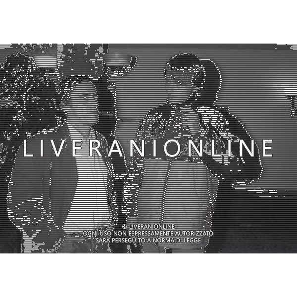 NEG-RETROSPETTIVA ROBERTO VECCHIONI CANTANTE NELLA FOTO ROBERTO VECCHIONI CON DAVIDE FONTOLAN NELL\'ANNO 1990-1991 AD APPIANO GENTILE IN VISITA AL RITIRO INTER AG ALDO LIVERANI SAS  