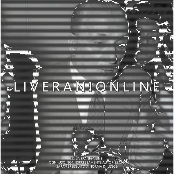 NEG-RETROSPETTIVA GIOVANNI BATTISTA MENEGHINI IMPRENDITORE E MARITO DELLA MARIA CALLAS NELLA FOTO GIOVANNI BATTISTA MENEGHINI CONFERENZA STAMPA ALL\'OPERA A ROMA NELL\'ANNO 1958 DOVE MARIA CALLAS ABBANDONA L\'OPERA FOTO SANDRO VESPASIANI-AG ALDO LIVERANI SAS