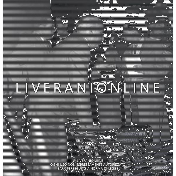 NEG-RETROSPETTIVA GIOVANNI BATTISTA MENEGHINI IMPRENDITORE E MARITO DELLA MARIA CALLAS NELLA FOTO GIOVANNI BATTISTA MENEGHINI CONFERENZA STAMPA ALL\'OPERA A ROMA NELL\'ANNO 1958 DOVE MARIA CALLAS ABBANDONA L\'OPERA FOTO SANDRO VESPASIANI-AG ALDO LIVERANI SAS