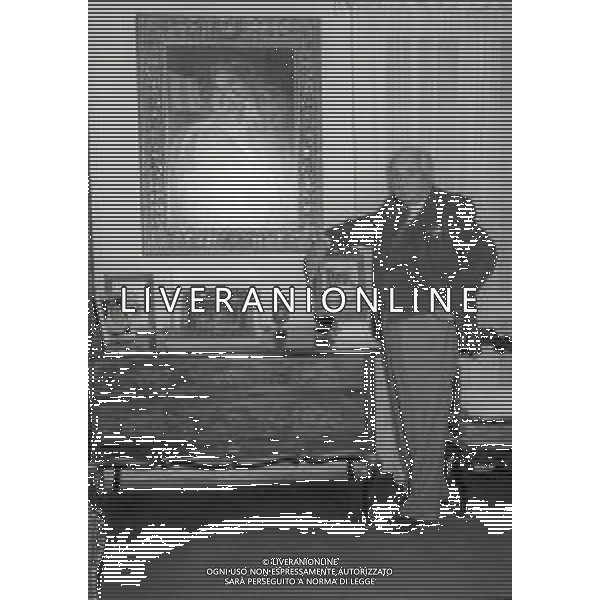 NEG-RETROSPETTIVA GIOVANNI BATTISTA MENEGHINI IMPRENDITORE E MARITO DELLA MARIA CALLAS NELLA FOTO GIOVANNI BATTISTA MENEGHINI NELLA SUA VILLA A DESENZANO DEL GARDA NELL\'ANNO 1980 AG ALDO LIVERANI SAS
