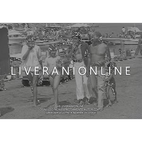 NEG-RETROSPETTIVA CORRADO PANI ATTORE NELLA FOTO CORRADO PANI CON IL FIGLIO MASSIMILIANO IN SARDEGNA NELL\'ANNO 1973 AG ALDO LIVERANI SAS 
