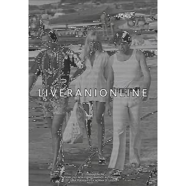NEG-RETROSPETTIVA CORRADO PANI ATTORE NELLA FOTO CORRADO PANI CON IL FIGLIO MASSIMILIANO IN SARDEGNA NELL\'ANNO 1973 AG ALDO LIVERANI SAS 