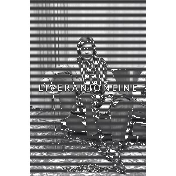 NEG-RETROSPETTIVA CORRADO PANI ATTORE NELLA FOTO CORRADO PANI A MILANO TERRAZZA MARTINI NELL\'ANNO 1979 AG ALDO LIVERANI SAS 