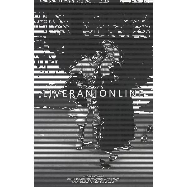 NEG-RETROSPETTIVA CORRADO PANI ATTORE NELLA FOTO CORRADO PANI A MILANO IN TEATRO NELL\'ANNO 1980 AG ALDO LIVERANI SAS  