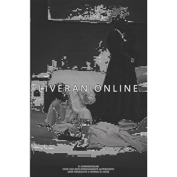 NEG-RETROSPETTIVA CORRADO PANI ATTORE NELLA FOTO CORRADO PANI A MILANO IN TEATRO NELL\'ANNO 1980 AG ALDO LIVERANI SAS  