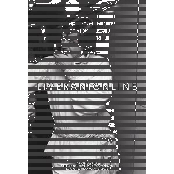 NEG-RETROSPETTIVA CORRADO PANI ATTORE NELLA FOTO CORRADO PANI A MILANO IN TEATRO NELL\'ANNO 1980 AG ALDO LIVERANI SAS  