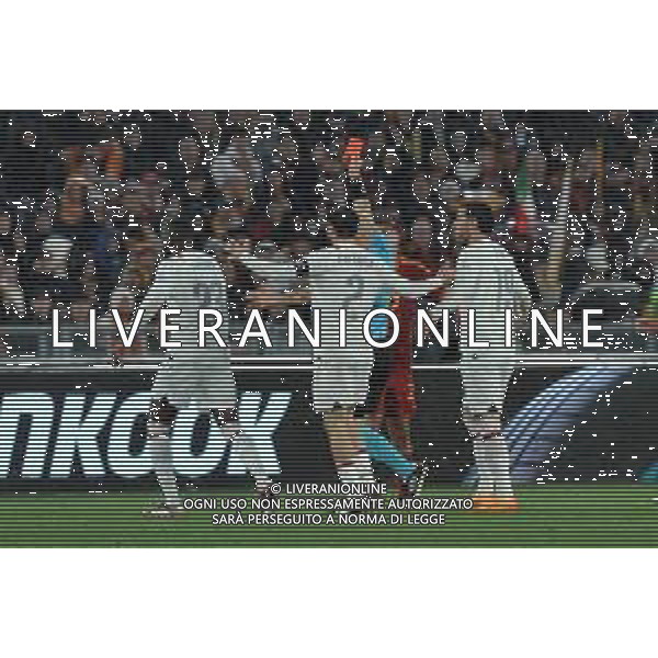 Roma vs Milan - Europa League quarti di finale - Gara di ritorno - Stadio Olimpico - Roma 18-04-2024 nella foto arbitro Marciniak estrae il cartellino rosso per l\'espulsione di Celik ©Federico Gaetano / AGENZIA ALDO LIVERANI SAS  