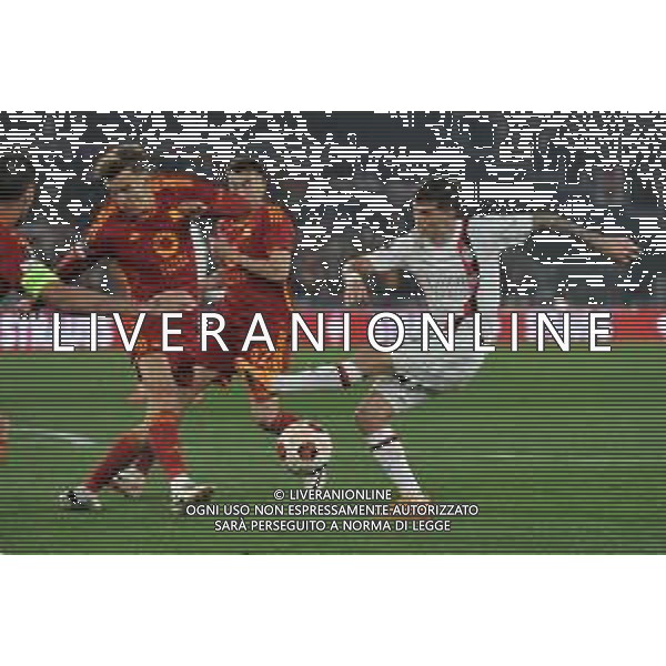 Roma vs Milan - Europa League quarti di finale - Gara di ritorno - Stadio Olimpico - Roma 18-04-2024 nella foto Llorente e Pulisic ©Federico Gaetano / AGENZIA ALDO LIVERANI SAS  