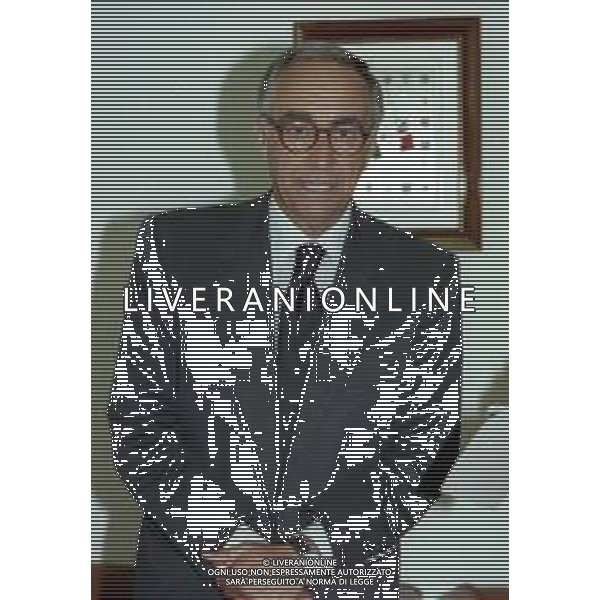 Neg- RETROSPETTIVA FRANCO CARRARO DIRIGENTE SPORTIVO E POLITICO NELLA FOTO FRANCO CARRARO PRESIDENTE FEDERCALCIO NELL\'ANNO 1999-2000 AG ALDO LIVERANI SAS 