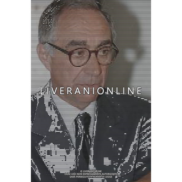 Neg- RETROSPETTIVA FRANCO CARRARO DIRIGENTE SPORTIVO E POLITICO NELLA FOTO FRANCO CARRARO PRESIDENTE FEDERCALCIO NELL\'ANNO 1999-2000 AG ALDO LIVERANI SAS 