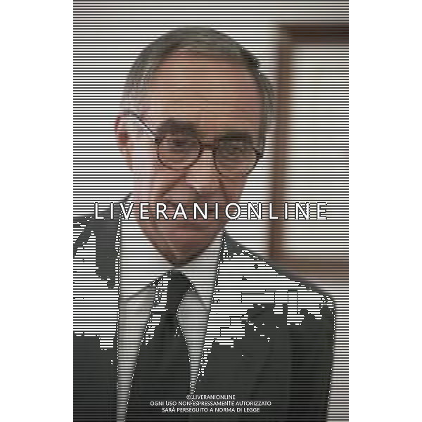 Neg- RETROSPETTIVA FRANCO CARRARO DIRIGENTE SPORTIVO E POLITICO NELLA FOTO FRANCO CARRARO PRESIDENTE FEDERCALCIO NELL\'ANNO 1999-2000 AG ALDO LIVERANI SAS 