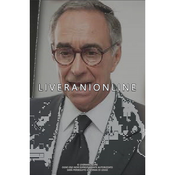 Neg- RETROSPETTIVA FRANCO CARRARO DIRIGENTE SPORTIVO E POLITICO NELLA FOTO FRANCO CARRARO PRESIDENTE FEDERCALCIO NELL\'ANNO 1999-2000 AG ALDO LIVERANI SAS 