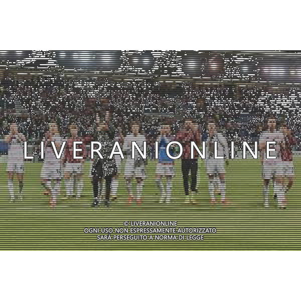 19-4-2024. Cagliari calcio-Juventus F.C. 33° giornata campionato calcio italiano Serie A 2023/2024, stadio Unipol Domus Cagliari. Foto Salvatore Moi/Agenzia Aldo Liverani s.as. Nella foto: juventus saluta tifosi a fine gara ©SALVATORE MOI / AGENZIA ALDO LIVERANI SAS 