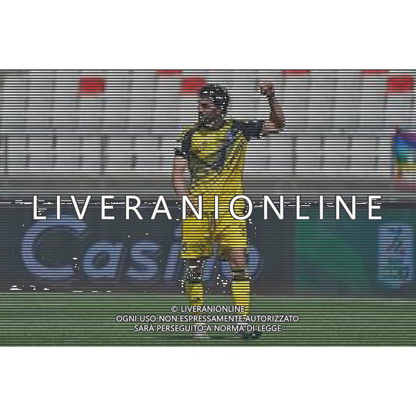 TVEM Arturo Calabresi of Pisa celebrates after scoring a goal during the Italian Serie B match between SSC Bari vs Pisa on April 20, 2024 at the San Nicola stadium in Bari, Italy. Photo by Emmanuele Mastrodonato/agenzia Aldo Liverani sas / AGENZIA ALDO LIVERANI SAS
