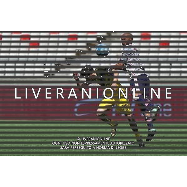 TVEM Ahmad Benali of SSC Bari in action against Alessandro Arena of Pisa during the Italian Serie B match between SSC Bari vs Pisa on April 20, 2024 at the San Nicola stadium in Bari, Italy. Photo by Emmanuele Mastrodonato/agenzia Aldo Liverani sas / AGENZIA ALDO LIVERANI SAS