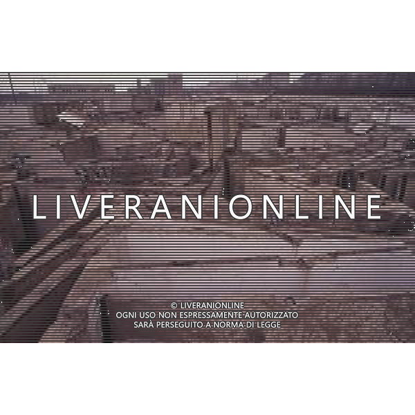 DIAP-BERLINO EST MURO DI BERLINO VENDITA E STOCCAGGIO DEL MURO DI BERLINO AI TURISTI AG ALDO LIVERANI SAS