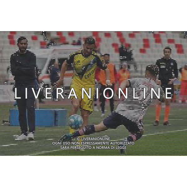 TVEM Marco D’Alessandro of Pisa in action against Giacomo Ricci of SSC Bari during the Italian Serie B match between SSC Bari vs Pisa on April 20, 2024 at the San Nicola stadium in Bari, Italy. Photo by Emmanuele Mastrodonato/agenzia Aldo Liverani sas/ AGENZIA ALDO LIVERANI SAS