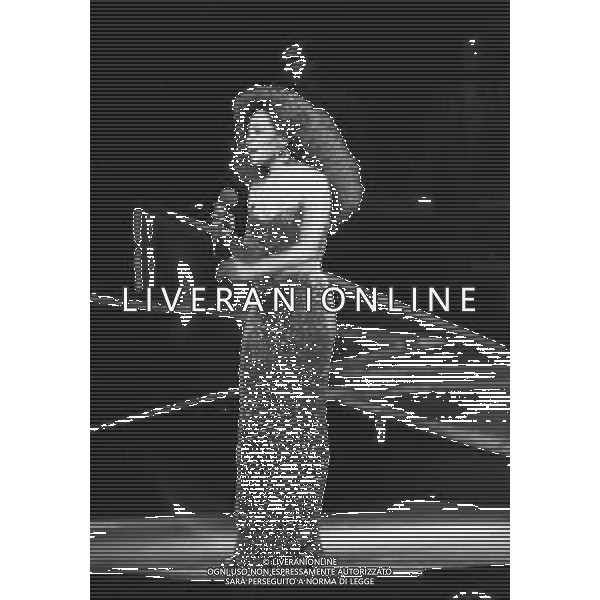 NEG -RETROSPETTIVA DIANA ROSS CANTANTE NELLA FOTO DIANA ROSS AL TEATRO SMERALDO DI MILANO NELL\'ANNO 1992 AG ALDO LIVERANI SAS