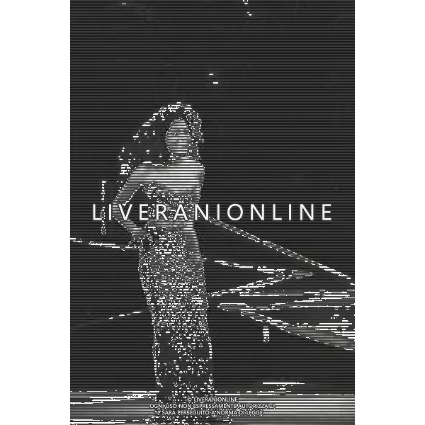 NEG -RETROSPETTIVA DIANA ROSS CANTANTE NELLA FOTO DIANA ROSS AL TEATRO SMERALDO DI MILANO NELL\'ANNO 1992 AG ALDO LIVERANI SAS