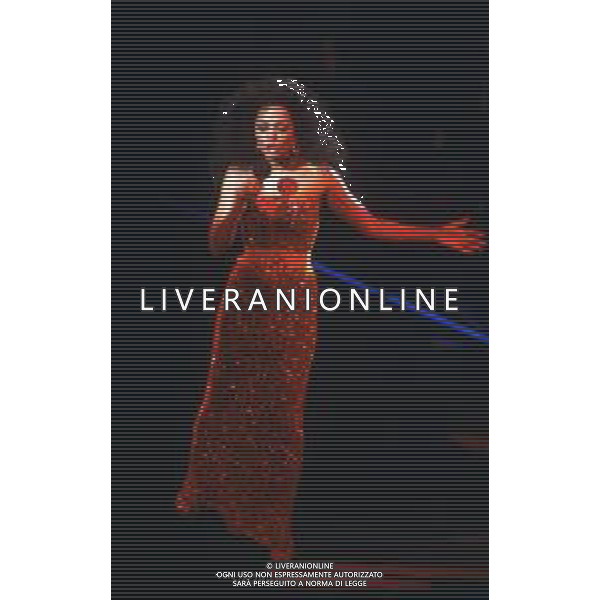 DIAP -RETROSPETTIVA DIANA ROSS CANTANTE NELLA FOTO DIANA ROSS AL TEATRO SMERALDO DI MILANO NELL\'ANNO 1992 AG ALDO LIVERANI SAS