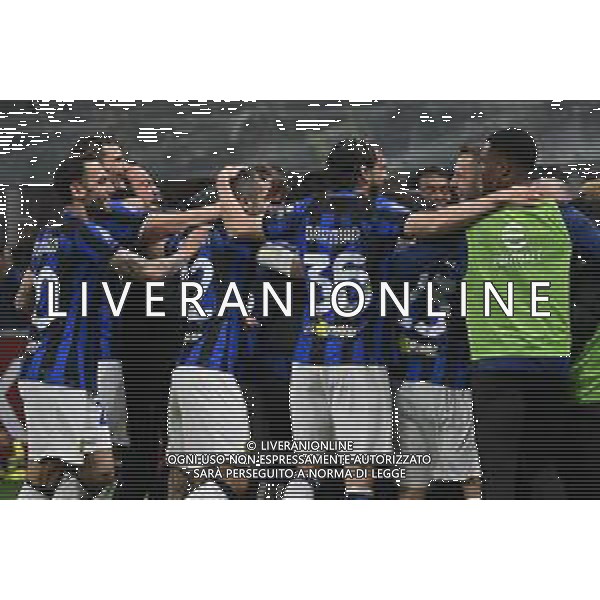 Milan vs Inter nella foto esultanza Inter dopo il gol del 2 a 0 Milano 22-04-2024 Stadio Giuseppe Meazza - San Siro Campionato Serie A TIM - 33a giornata foto Roberto Garavaglia/Agenzia Aldo Liverani sas / AGENZIA ALDO LIVERANI SAS