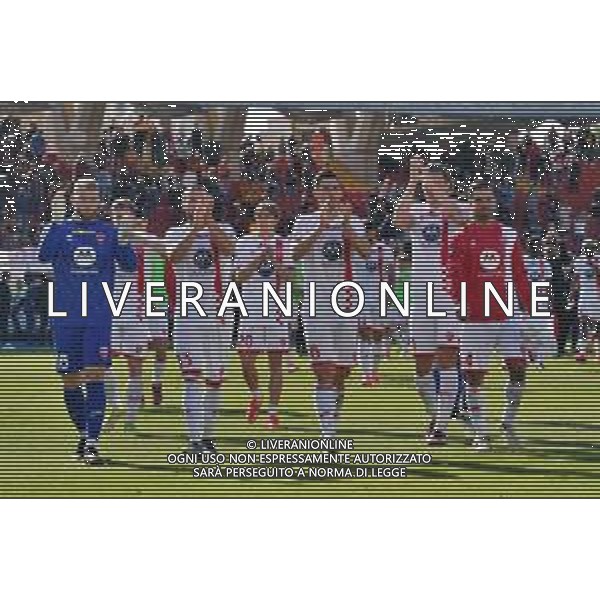 TVEM players of AC Monza applauds fans during the Italian soccer Serie A match US Lecce vs Monza on April 27, 2024 at Via del Mare Stadium in Lecce, Italy. Photo Emmanuele Mastrodonato/agenzia Liverani/ AGENZIA ALDO LIVERANI SAS