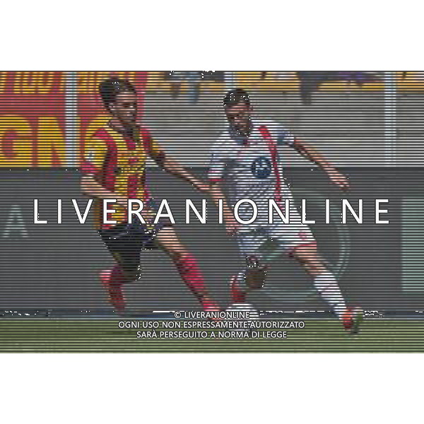 TVEM Antonino Gallo of US Lecce in action against Samuele Birindelli of AC Monza during the Italian soccer Serie A match US Lecce vs Monza on April 27, 2024 at Via del Mare Stadium in Lecce, Italy. Photo Emmanuele Mastrodonato/agenzia Liverani/ AGENZIA ALDO LIVERANI SAS