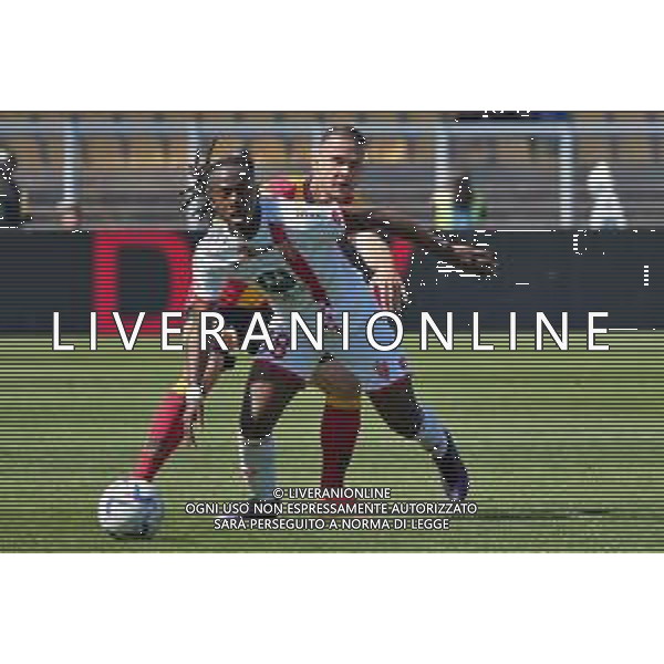 TVEM Warren Bondo of AC Monza in action against Marcin Listkowski of US Lecce during the Italian soccer Serie A match US Lecce vs Monza on April 27, 2024 at Via del Mare Stadium in Lecce, Italy. Photo Emmanuele Mastrodonato/agenzia Liverani/ AGENZIA ALDO LIVERANI SAS