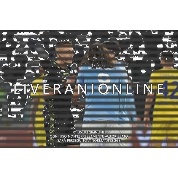 Lazio vs Hellas Verona - Campionato Serie A TIM - 34 giornata - Stadio Olimpico - Roma 27-04-2024 nella foto Guendouzi protesta con l\'arbitro Massa ©Federico Gaetano / AGENZIA ALDO LIVERANI SAS