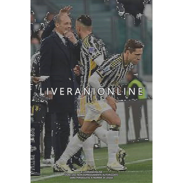 Torino 27.04.2024 Allianz Stadium @Alessandro Falzone/Ag. Aldo Liverani sas Juventus vs Milan Campionato Calcio Serie A TIM 2023/2024 34a giornata Nella foto: Massimiliano Allegri pensieroso sui cambi - federico chiesa entra in campo ©Falzone / AGENZIA ALDO LIVERANI SAS