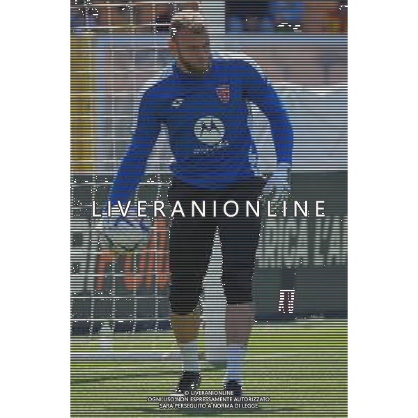 TVEM Michele Di Gregorio of AC Monza during the Italian soccer Serie A match US Lecce vs Monza on April 27, 2024 at Via del Mare Stadium in Lecce, Italy. Photo Emmanuele Mastrodonato/agenzia Liverani / AGENZIA ALDO LIVERANI SAS
