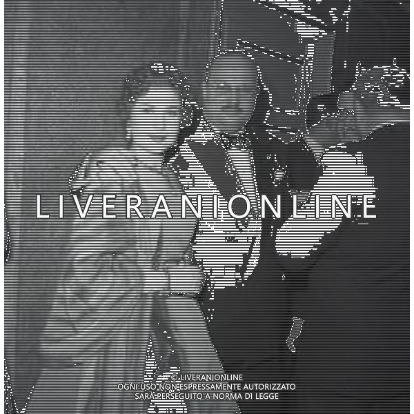 NEG-RETROSPETTIVA RE FARUK D\'EGITTO PRINCIPE NELLA FOTO RE FARUK CON LA MOGLIE NARRIMAN SADIQ A ROMA ANNO 1951-1954 AG ALDO LIVERANI SAS