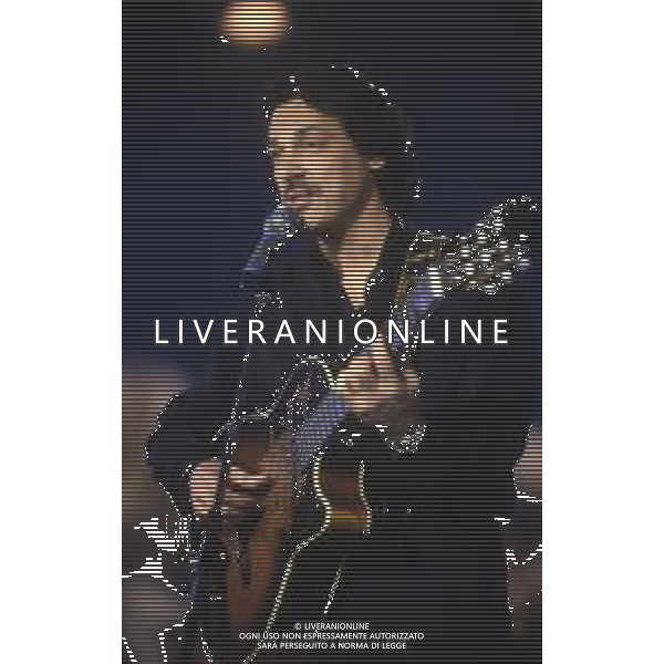 DIAP-RETROSPETTIVA TOQUINHO PSEUDONIMO ANTONIO PECCI FILHO CANTANTE-CHITARRISTA E CANTAUTORE BRASILIANO NELLA FOTO TOQUINHO NELL\'ANNO 1990 A SANREMO AG ALDO LIVERANI SAS 