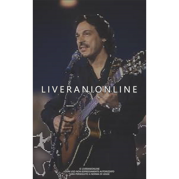 DIAP-RETROSPETTIVA TOQUINHO PSEUDONIMO ANTONIO PECCI FILHO CANTANTE-CHITARRISTA E CANTAUTORE BRASILIANO NELLA FOTO TOQUINHO NELL\'ANNO 1990 A SANREMO AG ALDO LIVERANI SAS 