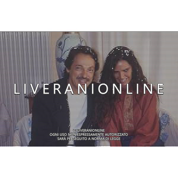 DIAP-RETROSPETTIVA TOQUINHO PSEUDONIMO ANTONIO PECCI FILHO CANTANTE-CHITARRISTA E CANTAUTORE BRASILIANO NELLA FOTO TOQUINHO NELL\'ANNO 1990 A SANREMO CON LA COMPAGNA MONICA AG ALDO LIVERANI SAS  