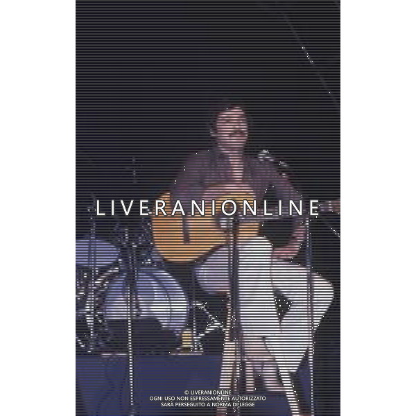 DIAP-RETROSPETTIVA TOQUINHO PSEUDONIMO ANTONIO PECCI FILHO CANTANTE-CHITARRISTA E CANTAUTORE BRASILIANO NELLA FOTO TOQUINHO  AG ALDO LIVERANI SAS   