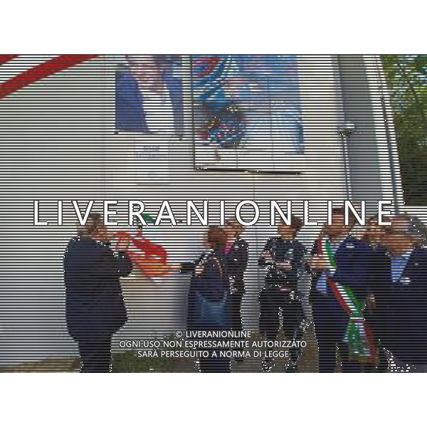 IMOLA 30 04 2024 TRIBUNA DELLA TOSA 30∞ANNIVERSARIO DELLA MORTE DI ROLAND RATZEMBERGER PILOTA F1 MORTO 1994 ALLA CURVA TOSA NELLA FOTO GENITORI DI ROLAND RATZEMBERGER RUDOLF E MARGIT DEANA ZACCHERINI PILOTA FORMULA 1 ANDREA KIMI ANTONELLI SINDACO MARCO PANIERI E GIAN CARLO MINARRDI ALLO SCOPRIMENTO DELLA TARGA ©SANNA / AGENZIA ALDO LIVERANI SAS