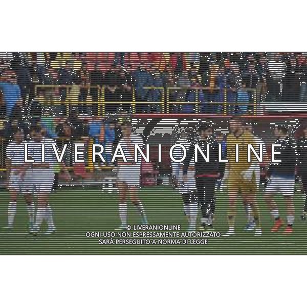 Catanzaro-Venezia - Campionato di calcio Serie BKT 2023/2024 - Stadio Nicola Ceravolo Nella foto: La formazione del Venezia a fine gara ©Andrea Rosito / AGENZIA ALDO LIVERANI SAS