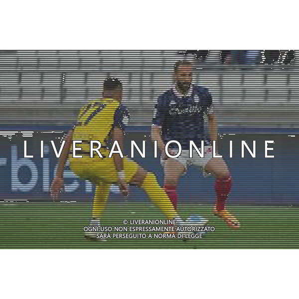TVEM Valerio Di Cesare of SSC Bari and Hernani of Parma Calcio during the Italian Serie B match SSC Bari vs Parma on May 01, 2024 at the San Nicola stadium in Bari, Italy. Photo by Emmanuele Mastrodonato/agenzia Aldo Liverani sas/ AGENZIA ALDO LIVERANI SAS