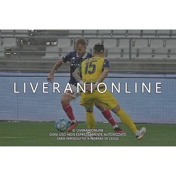 TVEM Giuseppe Sibilli of SSC Bari and Enrico Delprato of Parma Calcio during the Italian Serie B match SSC Bari vs Parma on May 01, 2024 at the San Nicola stadium in Bari, Italy. Photo by Emmanuele Mastrodonato/agenzia Aldo Liverani sas/ AGENZIA ALDO LIVERANI SAS