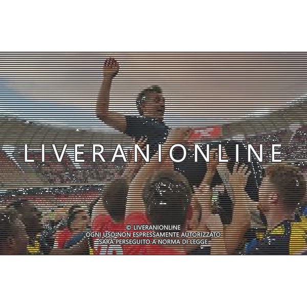 coach Fabio Pecchia of Parma Calcio celebrates the victory during the Italian Serie B match SSC Bari vs Parma on May 01, 2024 at the San Nicola stadium in Bari, Italy. Photo by Emmanuele Mastrodonato/agenzia Aldo Liverani sas/ AGENZIA ALDO LIVERANI SAS