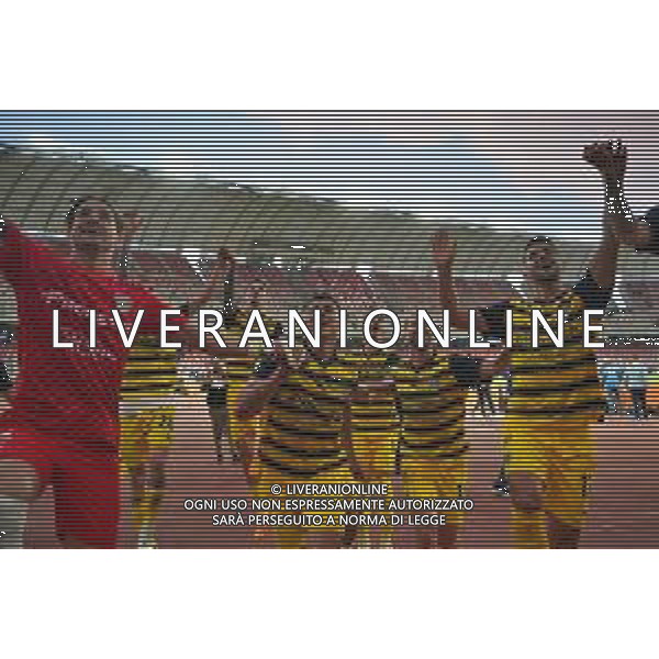 Players of Parma Calcio celebrates the victory during the Italian Serie B match SSC Bari vs Parma on May 01, 2024 at the San Nicola stadium in Bari, Italy. Photo by Emmanuele Mastrodonato/agenzia Aldo Liverani sas/ AGENZIA ALDO LIVERANI SAS