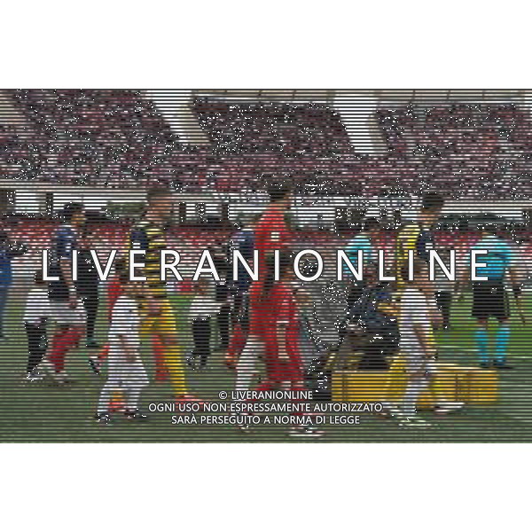 TVEM the players of the two teams enter the field during the Italian Serie B match SSC Bari vs Parma on May 01, 2024 at the San Nicola stadium in Bari, Italy. Photo by Emmanuele Mastrodonato/agenzia Aldo Liverani sas / AGENZIA ALDO LIVERANI SAS