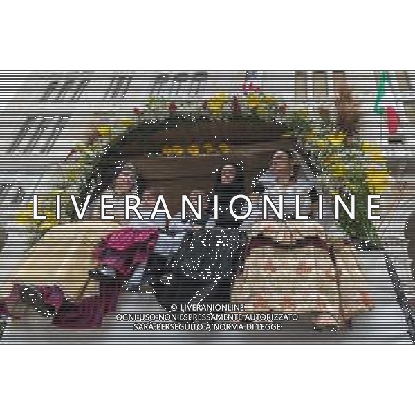 1-5-2024. 368° festa Sant\'Efisio Martire, Cagliari. Efisio viene venerato a Cagliari, nella chiesa stampacina a lui intitolata, e in particolare a Pula, nella chiesetta romanica costruita sulla spiaggia di Nora dove, secondo la tradizione, il santo subì il martirio per decapitazione. Festeggiamenti in onore di sant\'Efisio si tengono principalmente due volte all\'anno: il 15 gennaio, giorno in cui la Chiesa cattolica ne ha fissato sul calendario la Memoria Liturgica, ed il 1º maggio, la festa grande, quando la statua del santo viene portata in processione fino a Nora per sciogliere un voto fattogli dalla municipalità nel 1656 affinché liberasse Cagliari dalla peste. Foto Salvatore Moi/Agenzia Aldo Liverani s.as. ©MOI SALVATORE / AGENZIA ALDO LIVERANI SAS