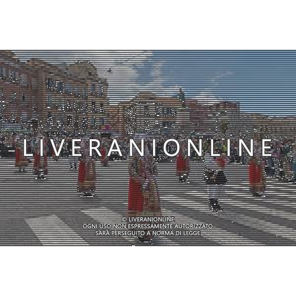 1-5-2024. 368° festa Sant\'Efisio Martire, Cagliari. Efisio viene venerato a Cagliari, nella chiesa stampacina a lui intitolata, e in particolare a Pula, nella chiesetta romanica costruita sulla spiaggia di Nora dove, secondo la tradizione, il santo subì il martirio per decapitazione. Festeggiamenti in onore di sant\'Efisio si tengono principalmente due volte all\'anno: il 15 gennaio, giorno in cui la Chiesa cattolica ne ha fissato sul calendario la Memoria Liturgica, ed il 1º maggio, la festa grande, quando la statua del santo viene portata in processione fino a Nora per sciogliere un voto fattogli dalla municipalità nel 1656 affinché liberasse Cagliari dalla peste. Foto Salvatore Moi/Agenzia Aldo Liverani s.as. ©MOI SALVATORE / AGENZIA ALDO LIVERANI SAS